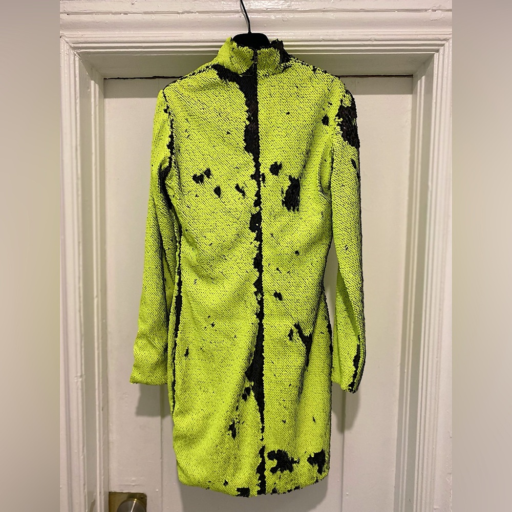 Marcell von Berlin neon yellow/black long sleeve sequin dress SZ US 6 - Picture 2 of 4